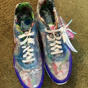 Nike multicolored shoes size 10
